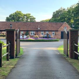 Luxury Cottage & Spa, hotel en Guildford