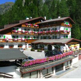 Hotel Roy, hotel em Malga Ciapela