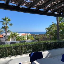 Ocean View Cabo Condo Create Memories!!, hotel u gradu San Hose del Kabo