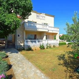 Apartment Cvita-2 by Interhome, hotel i Sovlje