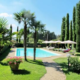 Holiday Home Giuggiolo - Giuggiolo 2 by Interhome, hotel in Poggibonsi