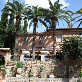 Auberge Les Gorges du Loup – hotel w mieście Tourrettes-sur-Loup