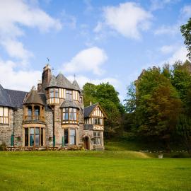 Knockderry Country House Hotel, Hotel in Cove