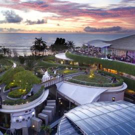 YELLO Hotel Kuta Beachwalk Bali, hotel sa Kuta