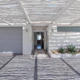 Sandy Toes Beach Villa, Hotel in Langebaan