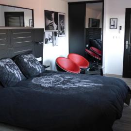 La Colline aux Yeux Doubs, Hotel in Baume-les-Dames