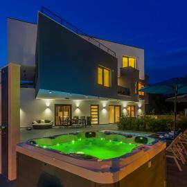 Luxury apartment NOA, hotel a Njivice