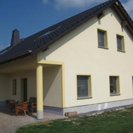 Haus am Park Nahe Eilenburg Wurzen، فندق في Thallwitz