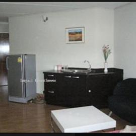 T8 Guest House Don Mueang Challenger, Located in Bangkok, hotel in Ban Song Hong