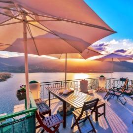 La terrazza sul lago Turano
