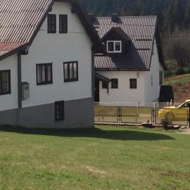 Apartments Baba Luce, Hotel in Strica