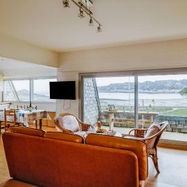 Maison Émeraude Ker Paul & Ker Julien- appartements vue mer: Erquy şehrinde bir otel