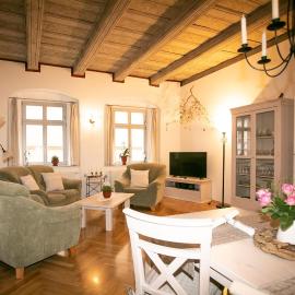 Apartment Am Markt 16, Bandusch-Szemák, Hotel in Pirna