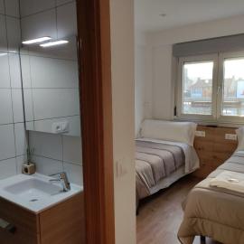 Pension Cando, hotel u gradu Porinjo