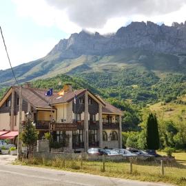 포사다 데 발데온에 위치한 호텔 Hotel Cumbres de Valdeón