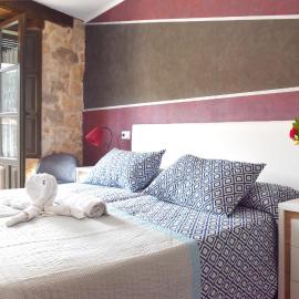 Casa Rural Pinares De Soria, hotel u gradu 'Molinos de Duero'