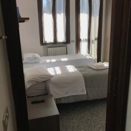 Camera con bagno Mirjana, hotell sihtkohas Cislago