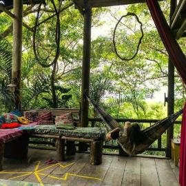 ReMo Treehouse Hostel, Hotel in Parati-Mirim