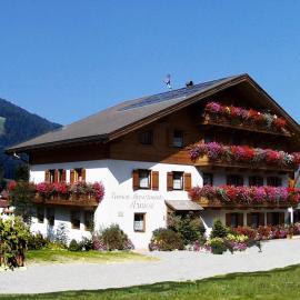 Pension Arnica B&B, hotel in San Vigilio Di Marebbe