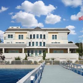 Fathoms Hotel & Marina, hotel u gradu Port Washington