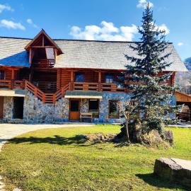 Pensiunea Ioana, hotel Farkasréven