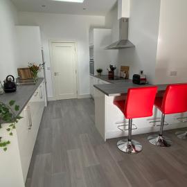 Apt 4 - Silver Spruce