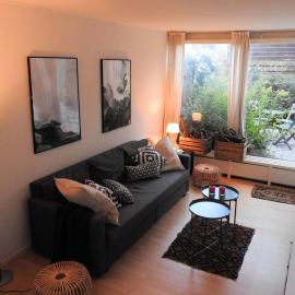 Holiday Home in Noordwijkerhout near Lake