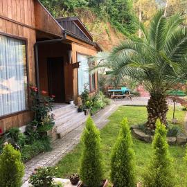 Chalet Ochos Qokhi, hotelli Kvariatissa