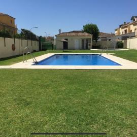 Apartamento en zona playa con vistas a la bahía, hotel u gradu Alhesiras