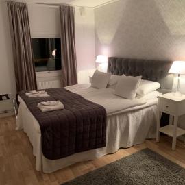 Hotell Kaprifol, отель в городе Хуннебостранд