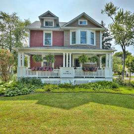 THE YORK HOUSE BOUTIQUE Stay, Hotel in Fort Erie