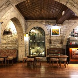 Hotel Mangalemi, hotel em Berati