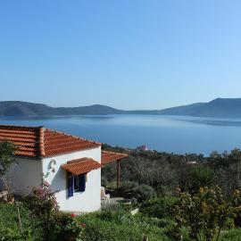 Mourtero House, hotell i Kalamakia