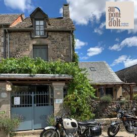 Au Pont d’Olt, hotell sihtkohas Saint-Côme-dʼOlt