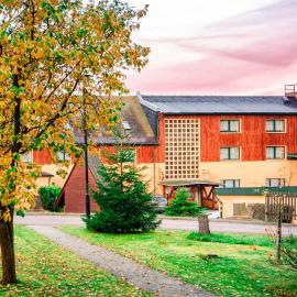 Ferienhotel Goldhübel, hotel v destinaci Neuhausen