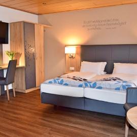 Cafe-Hotel Altreuter, ξενοδοχείο σε Nördlingen