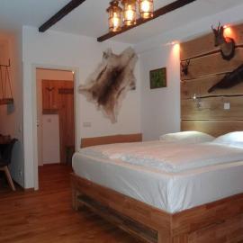 Charmante rustikale Jägersuite mit el Kamin H2O Therme Oberhof