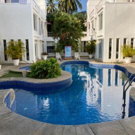 VILLA M - JIA 5 CANDOLIM GOA 3BHK, Pool Facing, Near Beach, Free Breakfast, Free WIFI and Prime Location, hotel v mestu Candolim