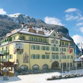 Hotel Dolomiti Schloss, hótel í Canazei