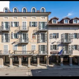 Hotel & Apartments " Perpoin ", hotel Saluzzóban