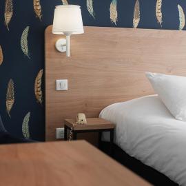 Logis Hôtel & Restaurant - Le Saint-Louis, hotel a La Suze-sur-Sarthe