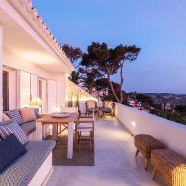 Suites Las Vistas by Menorca Vacations, Hotel in Son Bou