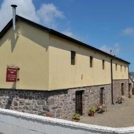The Barn – hotel w mieście Fethard on Sea