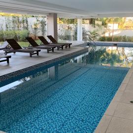 Flat Vip 5 Estrelas Granja Vianna Luxuoso e Sofisticado Alto Padrão Animália Park!, Hotel in Cotia