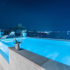 Villa The Boat with ROOFTOP POOL