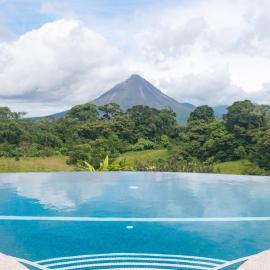 Hotel Arenal Lodge, hotel u gradu 'Fortuna'