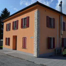 Casa Yoghi, hotel in Cadenazzo