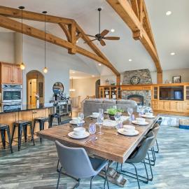 Dock, Hot Tub & Game Room: Luxe Lake Latoka Home, hotel in Alexandria