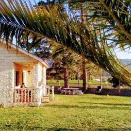 Casa en la playa de Area con finca privada, hotel i Viveiro