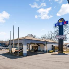 Hotel O Columbia Downtown near I-65, hotel in Columbia